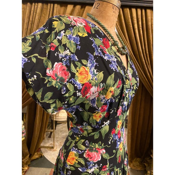 1980s midi dress, black floral rayon, 80s does 40s, 1940s style, medium, scarlet - Picture 4 of 10